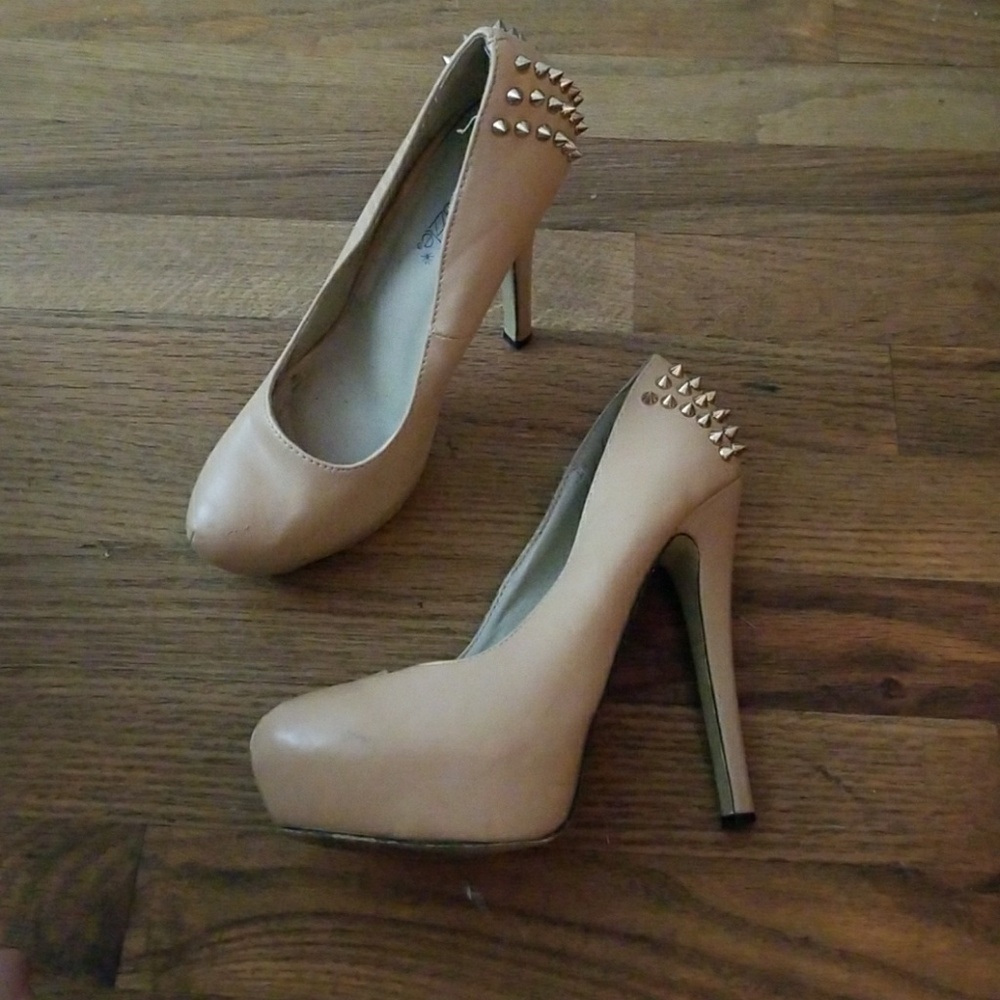 Nude heels